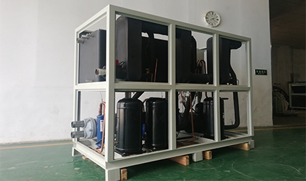 《工業(yè)冷水機(jī)分類有哪幾種》 《防爆冷水機(jī)型號如何選擇》